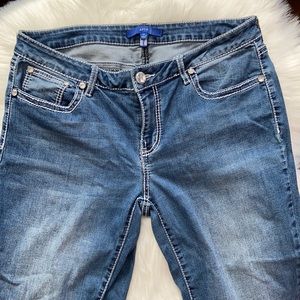 Jeans with crystal accents and embroidery 💎 🪡